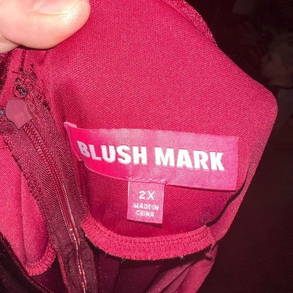 Blush Mark burgundy v-neck velvet slit 2x semi formal dress - Picture 4 of 4
